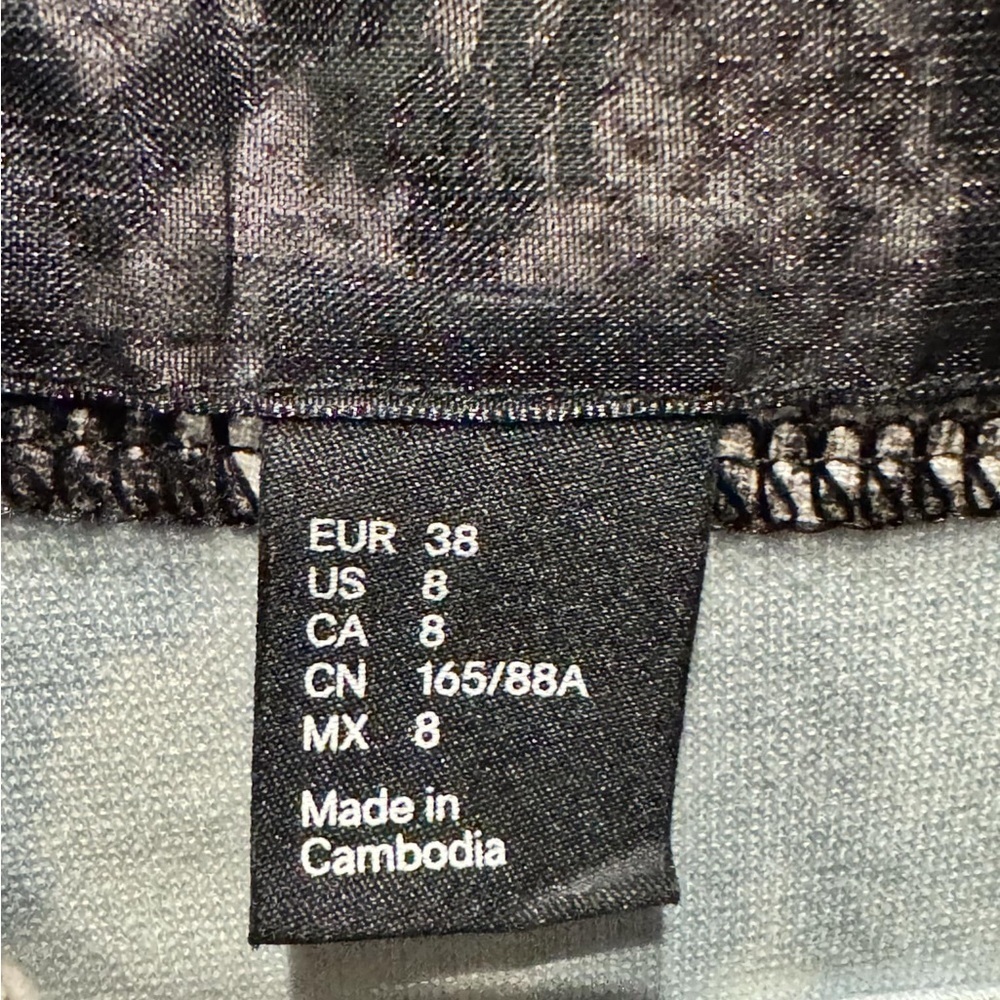 H&M Snakeskin Print Sleeveless Dress medium size 8 length 35in pit to pit 15in - Picture 4 of 4
